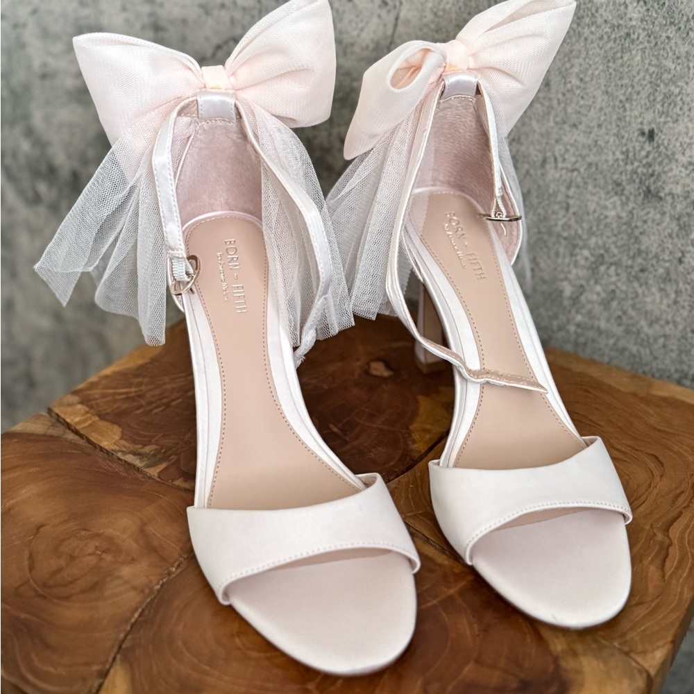 Elegant Cream Bow Heels bridal unique sandals - Picture 11 of 13